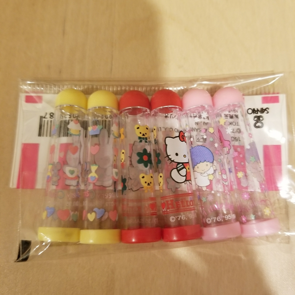 Sanrio vintage assorted pencil caps - Picture 4 of 4